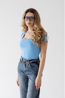 Футболка жіноча